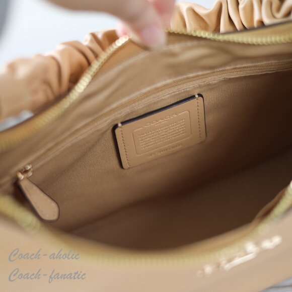 NWT Coach CU126 Teri Hobo Bag Leather Shoulder Bag in Tan - Picture 11 of 12